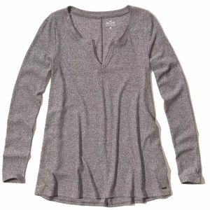 Women’s Hollister long sleeve blouse
